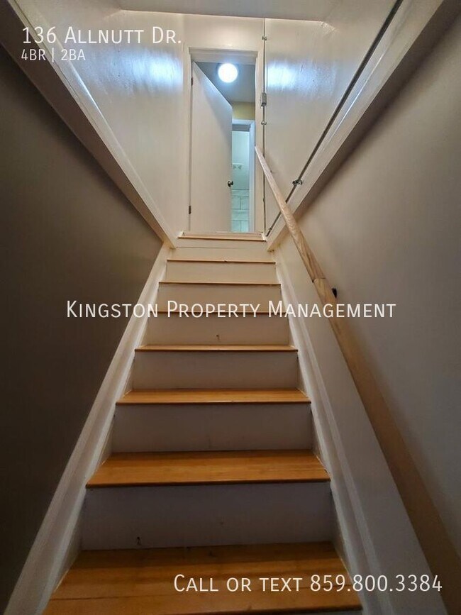 Foto del edificio - Charming 4 Bedroom House Coming Soon!!