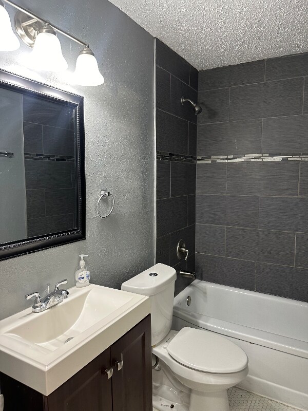 Foto del edificio - 311 Glamis Ave