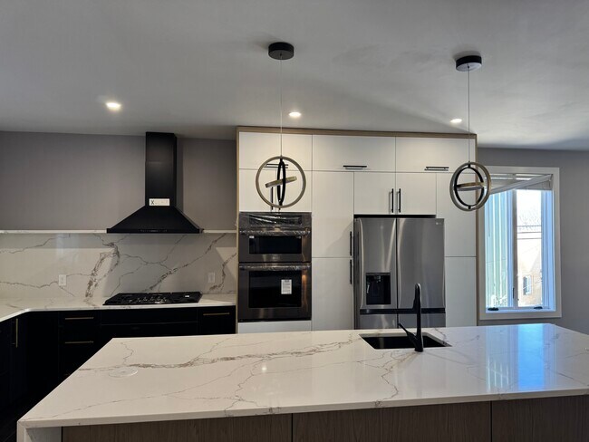 Foto del edificio - 3116 Dobson St