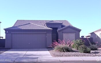 Building Photo - 320 Phantom Dr