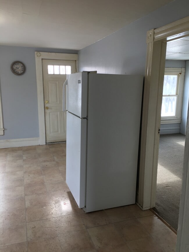 Building Photo - 1001 Caldwell Ave