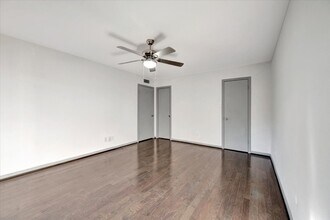 Building Photo - 1601 S Shepherd Dr