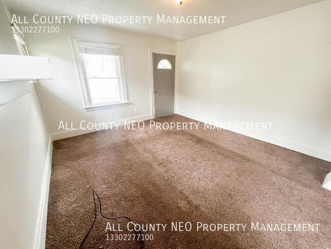 Building Photo - 1217 Dietz Ave