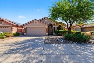Building Photo - 10279 E Hillery Dr