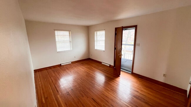 Living Room - 611 Cherry St