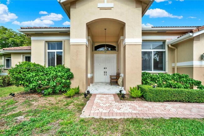 Foto del edificio - 8487 SW 138th Terrace