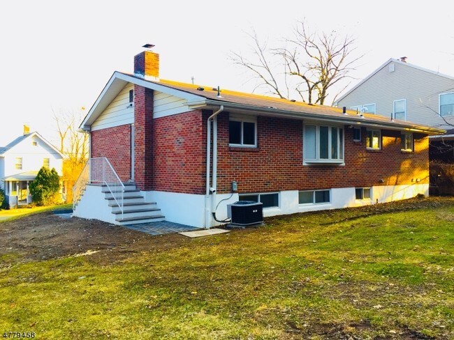 Foto del edificio - 83 Guy St