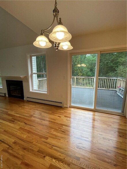 Building Photo - 32 Cedar Ln