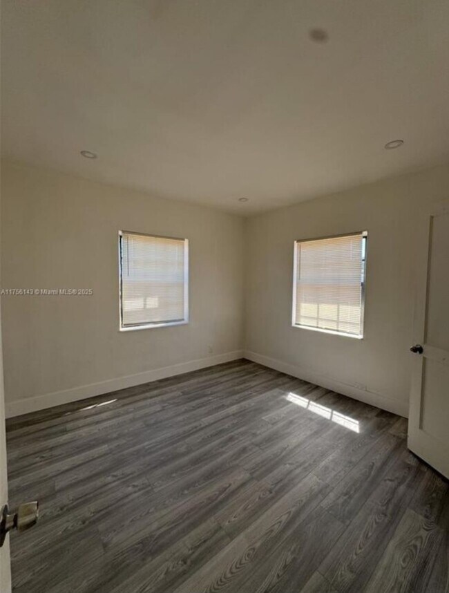 Foto del edificio - 10245 SW 170th Terrace