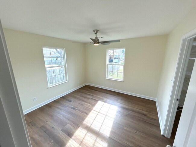 Foto del edificio - 3718 Reagan Ave NW