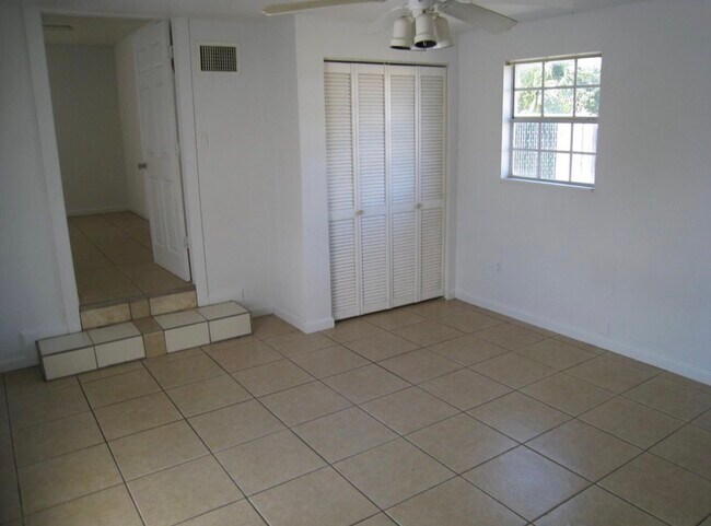 Foto del edificio - 2505 Spence Dr NE
