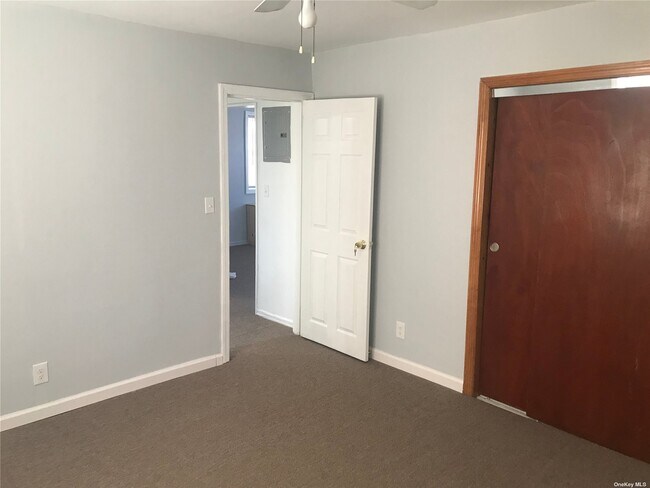 Building Photo - 221-28-221-64 64th Ave