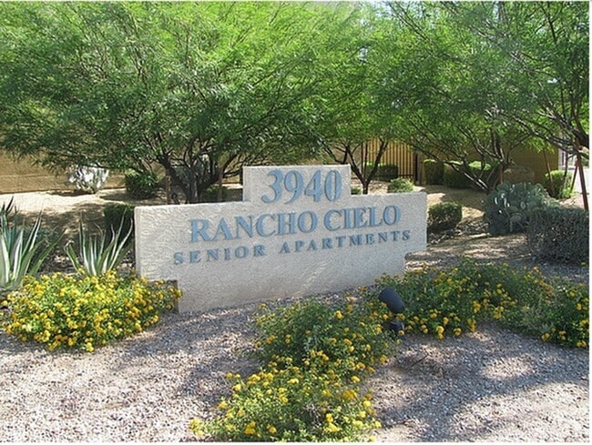 Rancho Cielo, Exterior - Rancho Cielo