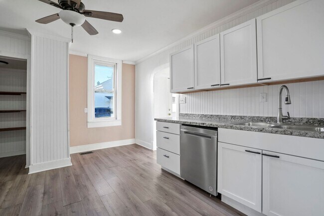 Foto del edificio - AVAILABLE IN DECEMBER