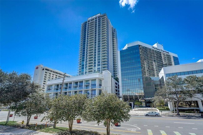Foto del edificio - 301 1st St S