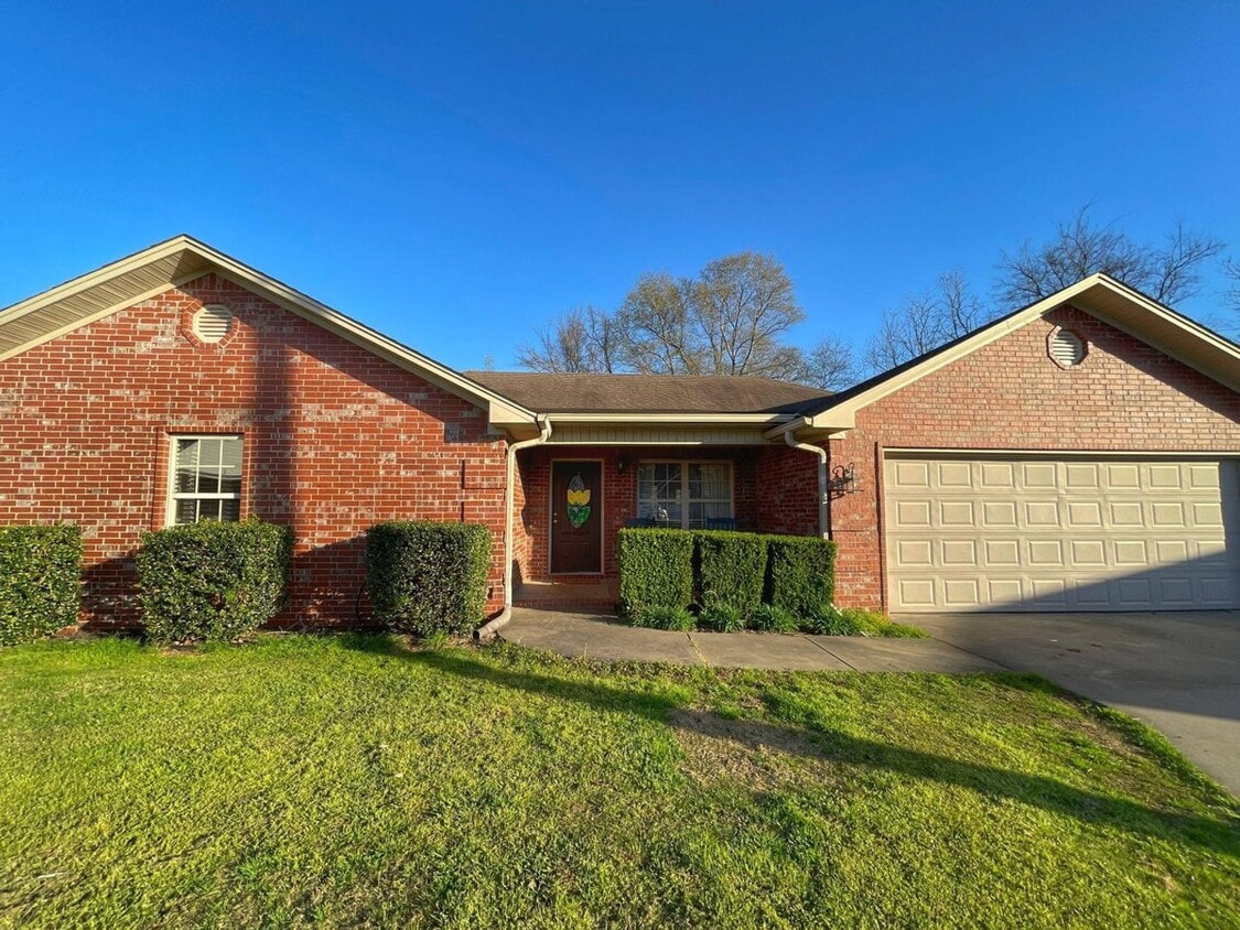 14 Sparrow Ct, Pottsville, AR 72858 House Rental in Pottsville, AR