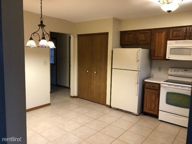 Building Photo - 2 br, 2 bath Condo - 120 Pocahontas Ln