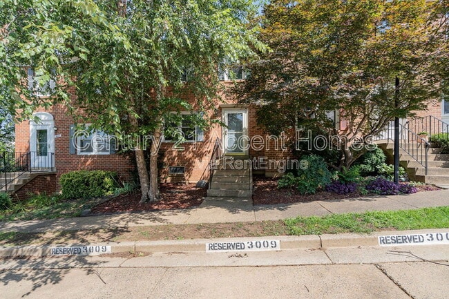 Building Photo - 3009 20th Ct S