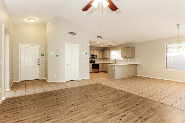 Building Photo - 13331 W Boca Raton Rd