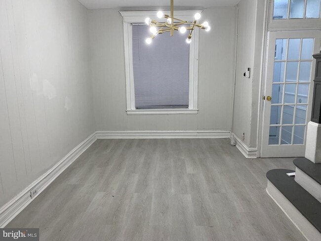 Foto del edificio - 1919 N Patton St