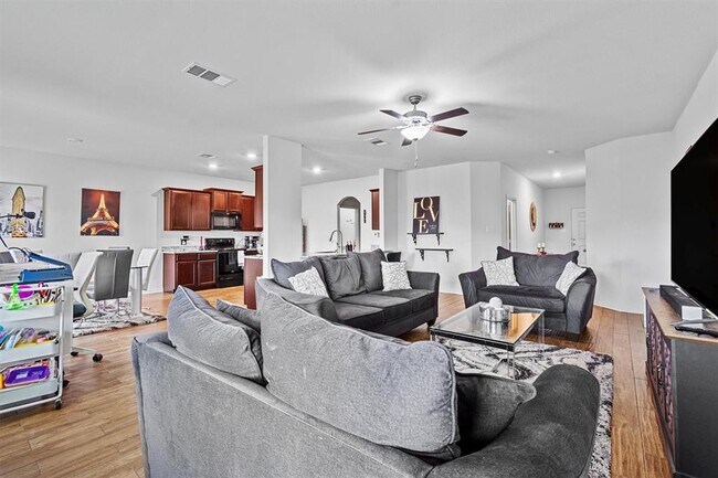 Building Photo - 1461 Amy Dr