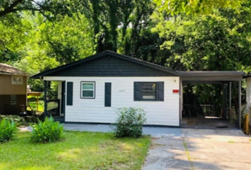 Foto principal - 2819 Grand Ave SW