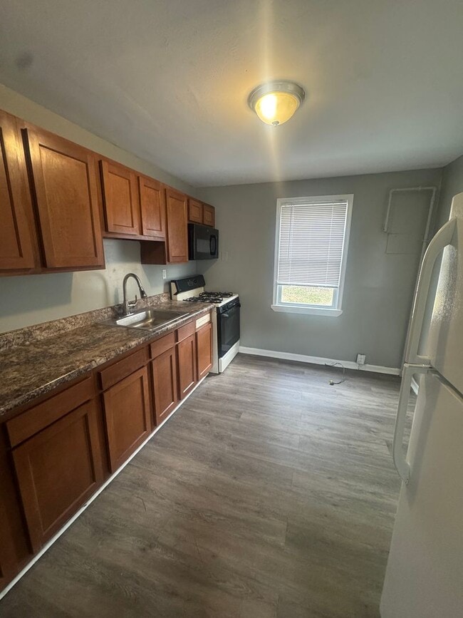 Building Photo - 3 Bedroom Semi Detached Home in Havre De G...