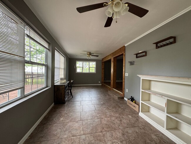Building Photo - 3 Bedroom Home located near Ruby's Landing...