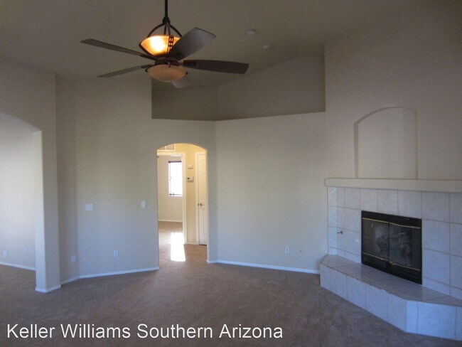 Foto del edificio - 3 br, 2 bath House - 9137 E. Lippia Street