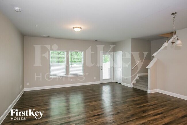 Building Photo - 2017 Cypress Village Dr NW