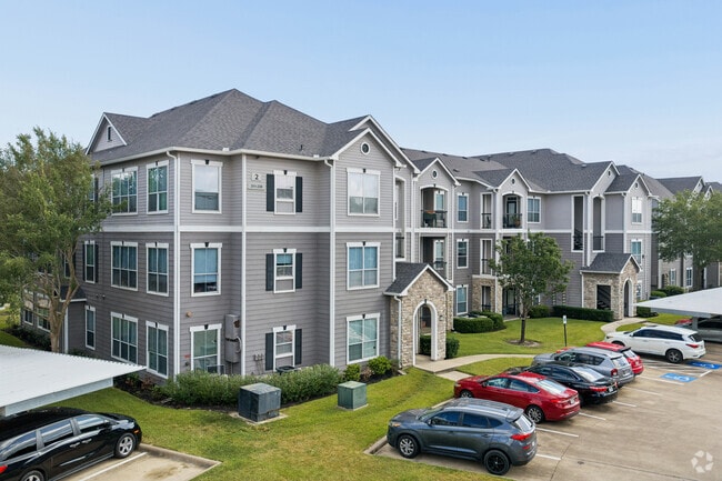 Building Photo - SYNC at Kingsland Ranch