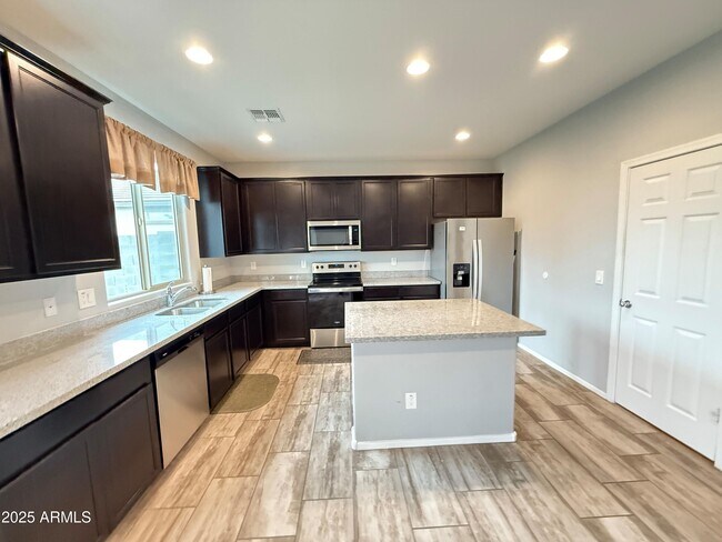 Building Photo - 17569 W Country Club Terrace