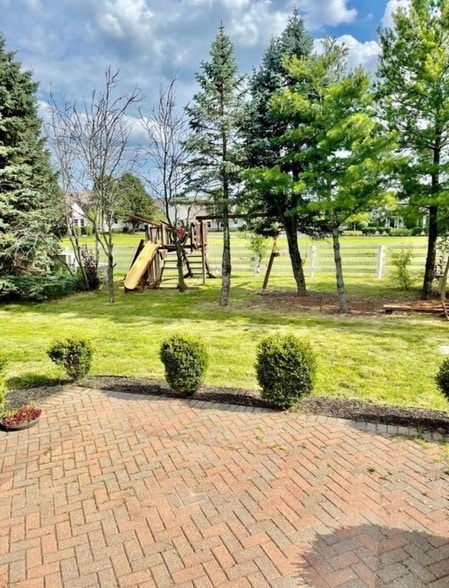 Building Photo - 7133 Winterbek Ave