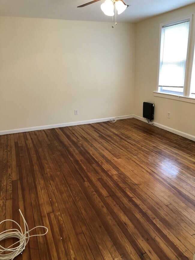 Photo - 64 Cedar Ave Apartment