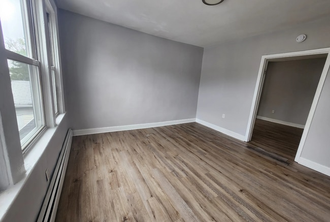 272-274 Wainwright St-3 - 272-274 Wainwright St-3 Apartment