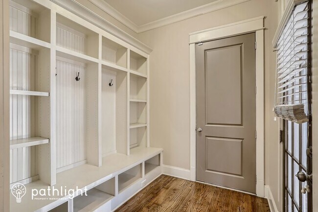 Building Photo - 5024 Groover Dr