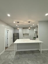 Building Photo - 34 Francis St