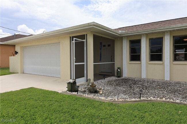 Building Photo - 2106 SW 51st St