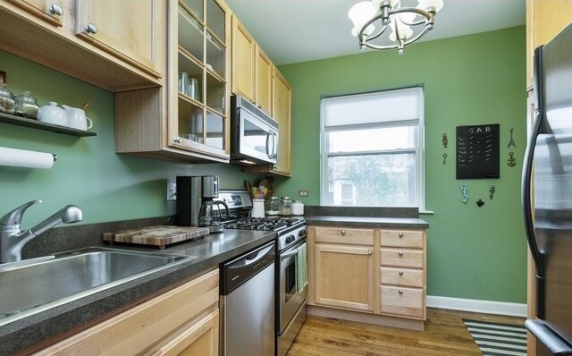 Foto del edificio - 4857 N Avers Ave