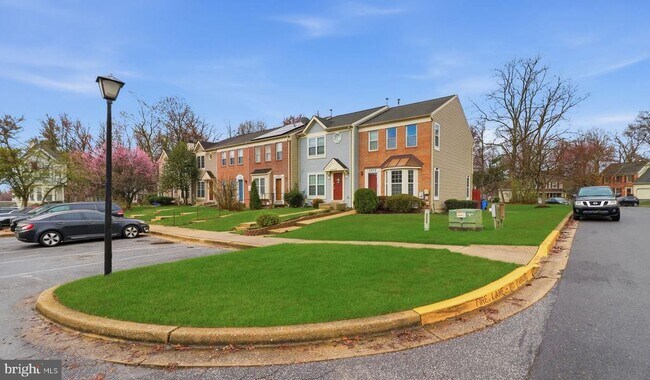 Foto del edificio - 2628 Deer Ridge Dr