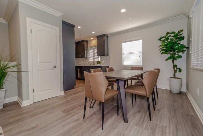 Foto del edificio - 4508 Esmeralda St