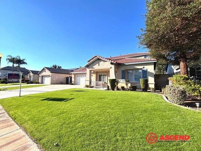 Foto del edificio - Lovely 5 Bedroom Home In River Oaks Area!