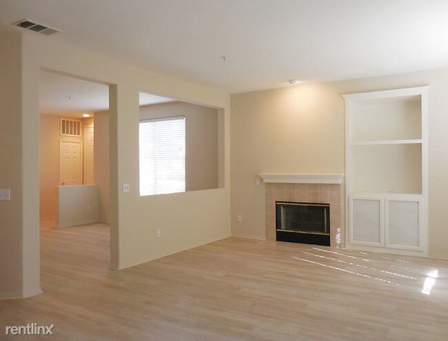 Building Photo - 599 Poppyfield Pl
