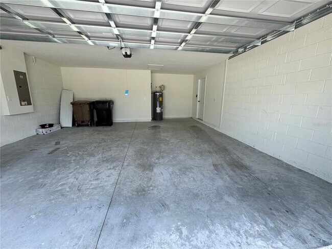 Building Photo - 2275 NW 23rd Rd