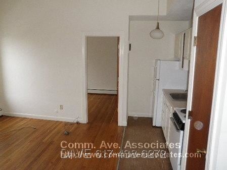 Primary Photo - 168 N Beacon St