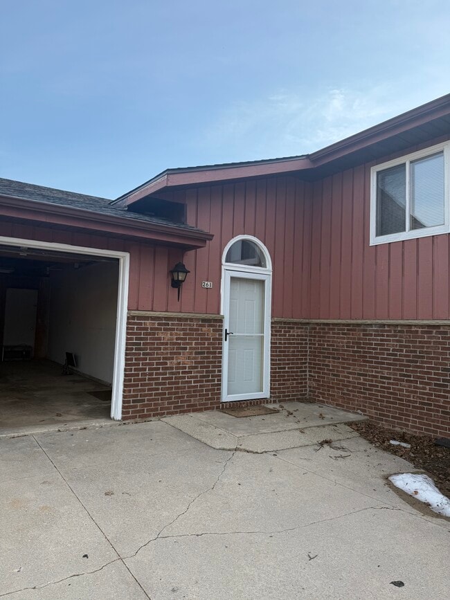 Foto del edificio - 261 Main St