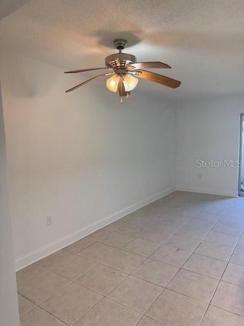 Foto del edificio - 243 S McMullen Booth Rd