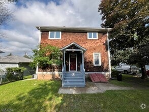 Building Photo - 131 Jefferson Ave
