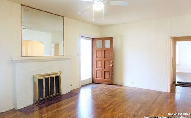 Building Photo - 244 W Hermosa