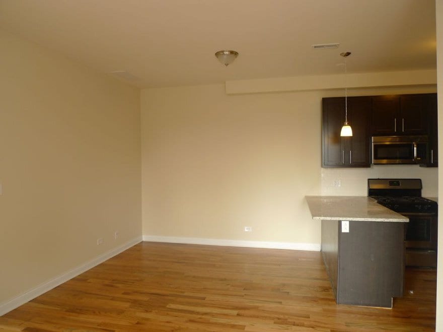 Primary Photo - 1538 W North Ave